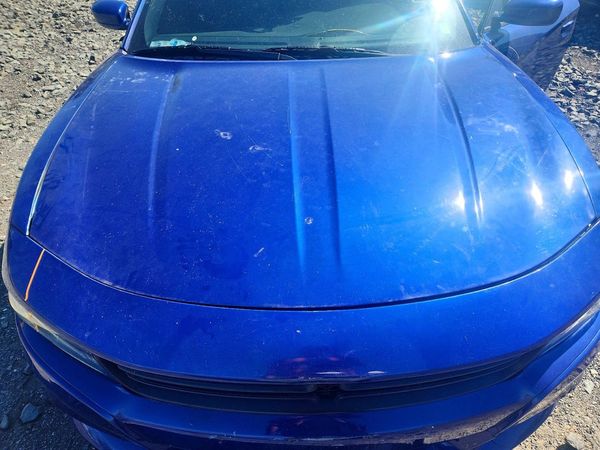2019 DODGE CHARGER SXT — Engine bay