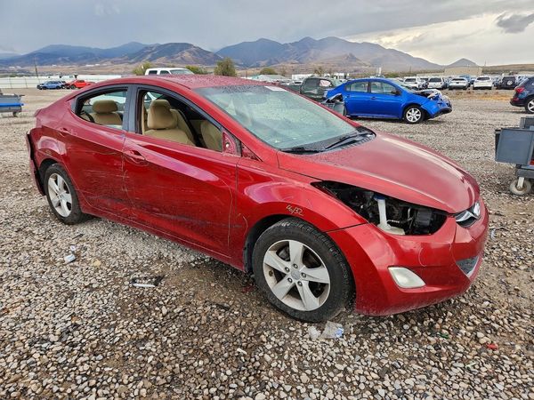 2012 HYUNDAI ELANTRA — Passenger 3/4