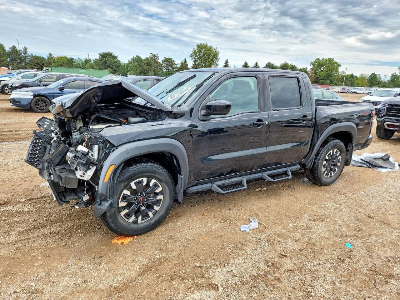 2022 NISSAN FRONTIER — Front 3/4