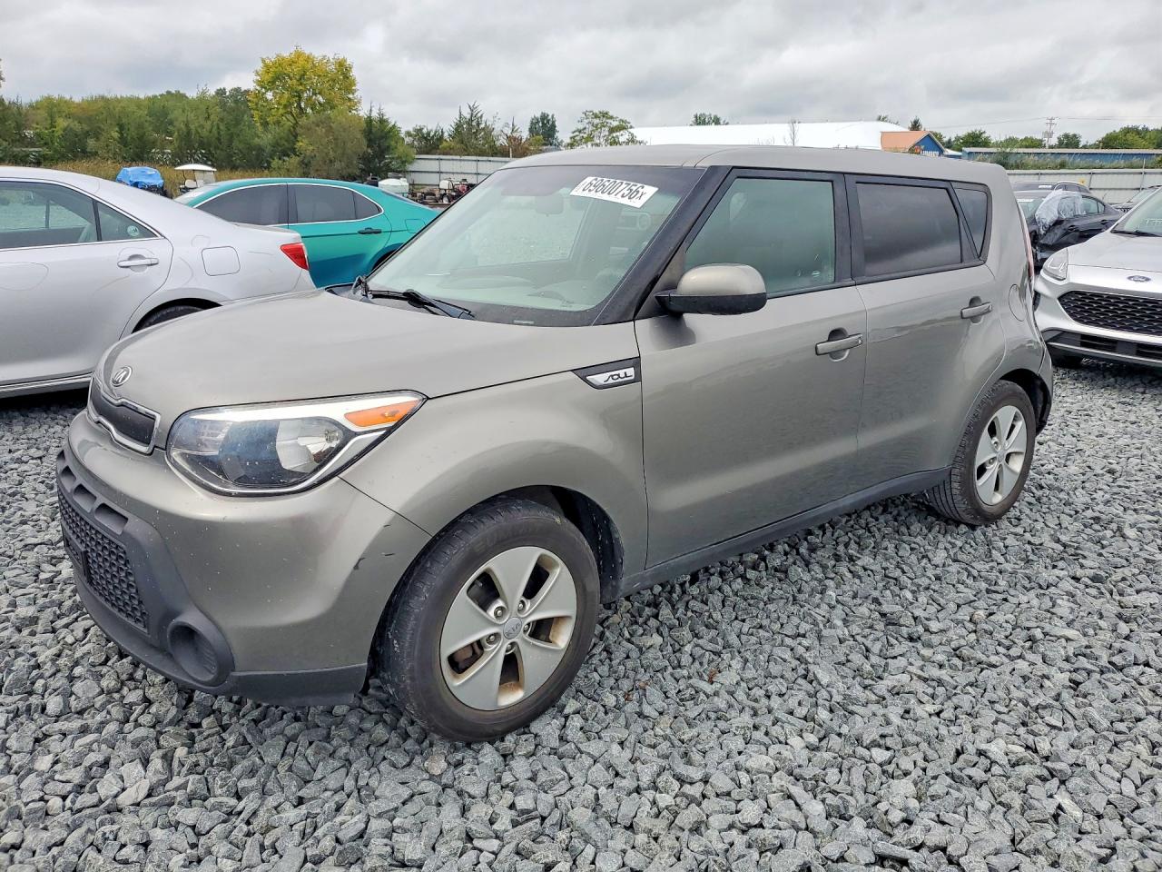 2016 KIA SOUL Plus — Front 3/4
