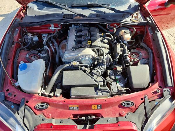 2016 MAZDA MX-5 MIATA Sport/GX — Engine bay