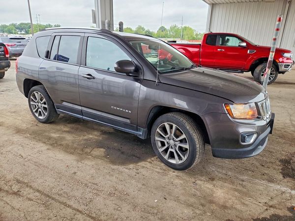2017 JEEP COMPASS Latitude — Passenger 3/4