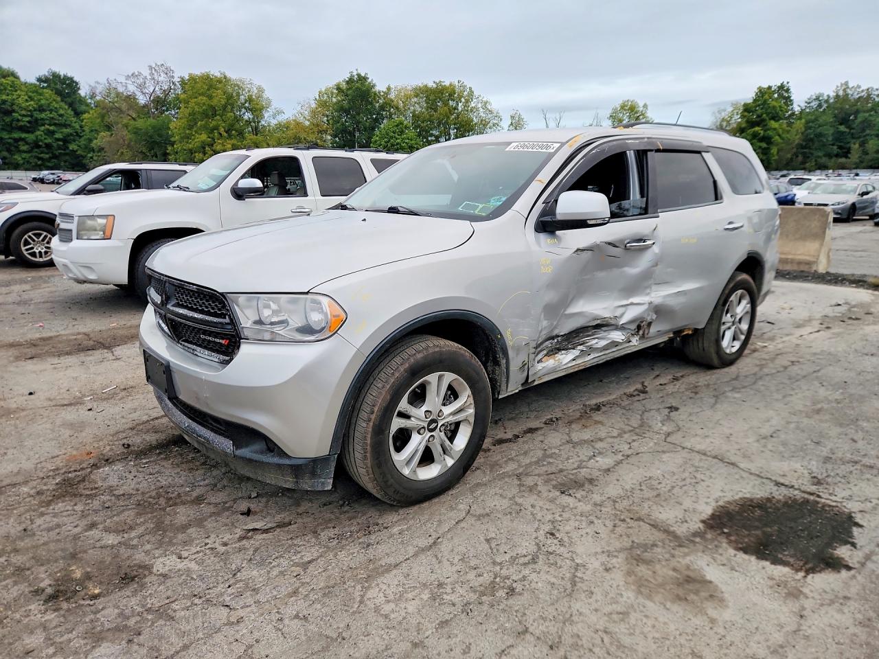 2013 DODGE DURANGO Crew — Front 3/4