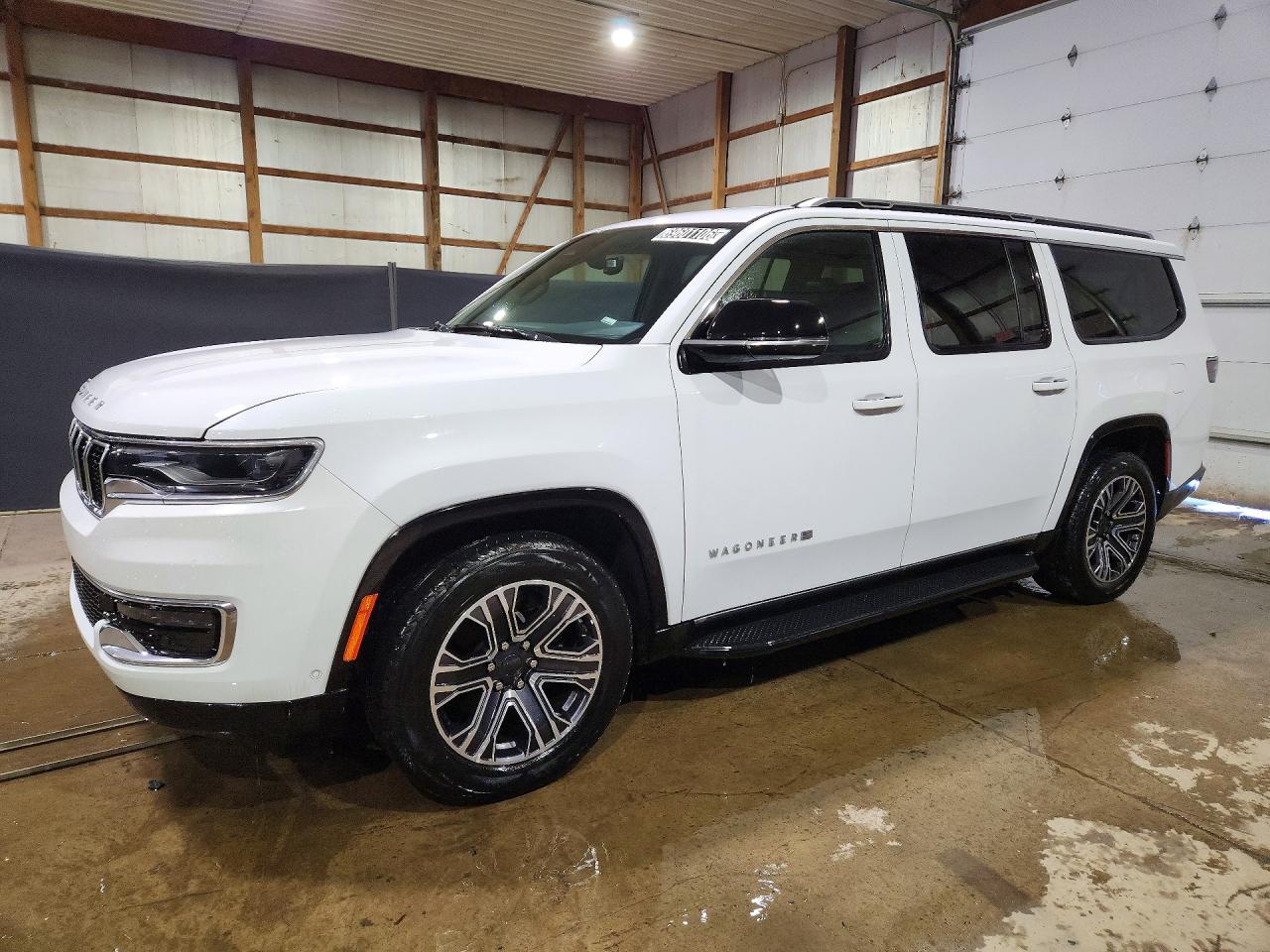 2023 JEEP WAGONEER L SERIES II 4X4 — Front 3/4