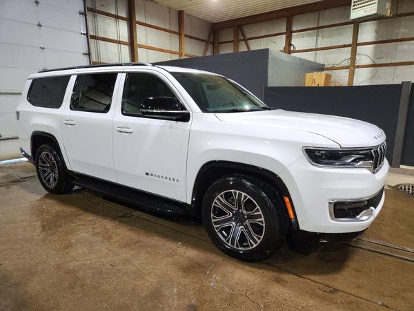 2023 JEEP WAGONEER L SERIES II 4X4 — Passenger 3/4