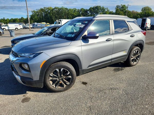 2023 CHEVROLET TRAILBLAZE LT — Front 3/4