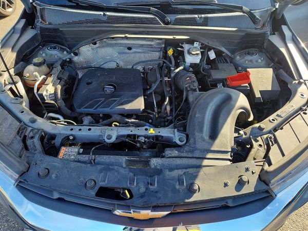 2023 CHEVROLET TRAILBLAZE LT — Engine bay