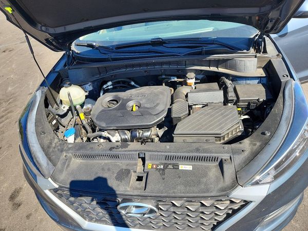 2021 HYUNDAI TUCSON — Engine bay