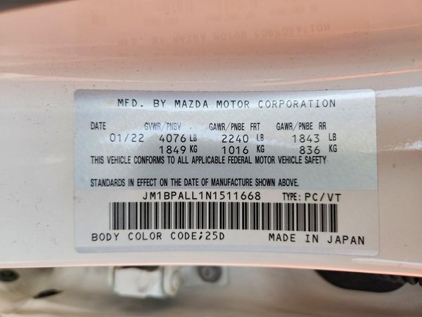 2022 MAZDA 3 Preferred Package — VINS