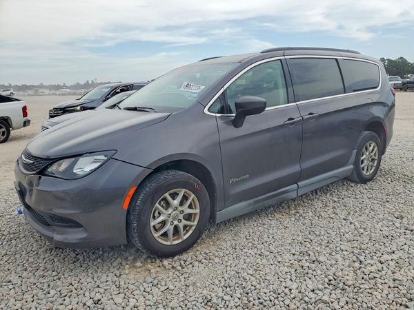 2021 CHRYSLER VOYAGER — Front 3/4