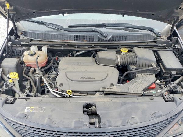 2021 CHRYSLER VOYAGER — Engine bay
