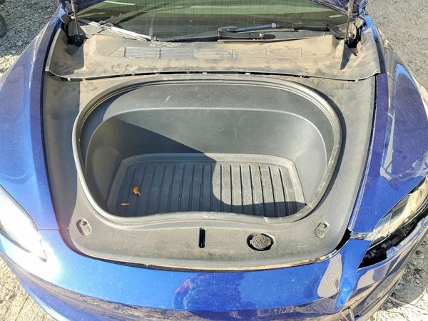 2025 TESLA MODEL 3 — Engine bay
