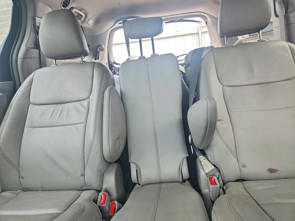 2017 TOYOTA SIENNA — SUVN