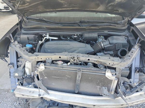 2022 HONDA PILOT SE — Engine bay