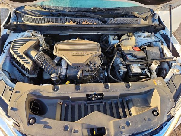 2019 CHEVROLET BLAZER Premier — Engine bay