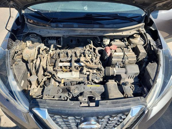 2020 NISSAN KICKS — Engine bay