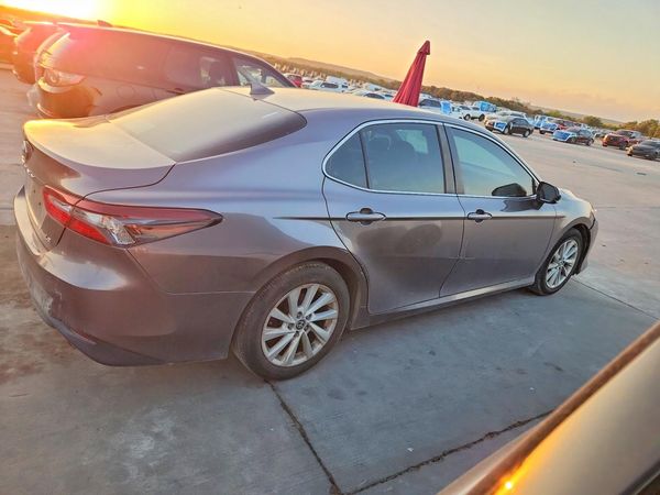 2021 TOYOTA CAMRY LE — PSRA