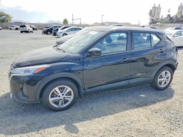 2022 NISSAN KICKS — Front 3/4