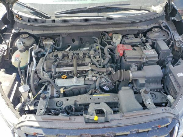 2022 NISSAN KICKS — Engine bay