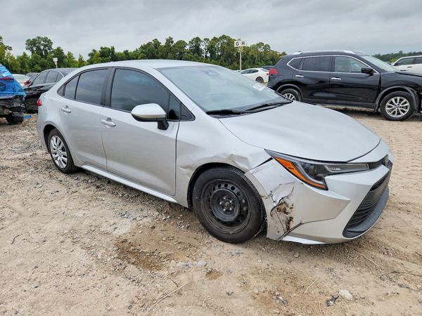2024 TOYOTA COROLLA — Passenger 3/4