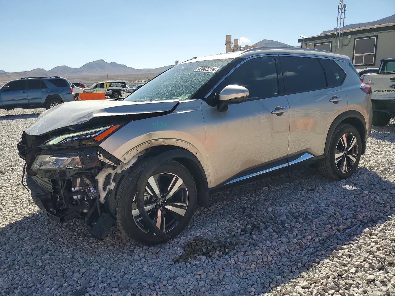 2023 NISSAN ROGUE PLATINUM — Front 3/4