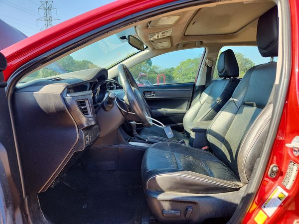 2015 TOYOTA COROLLA L/LE — DENT
