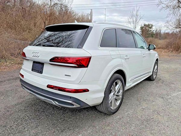 2021 AUDI Q7