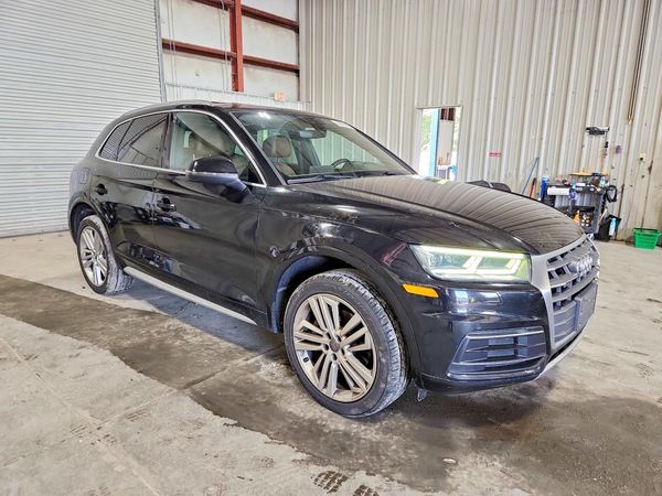 2018 AUDI Q5 — Passenger 3/4
