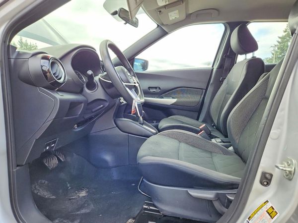 2019 NISSAN KICKS — DENT