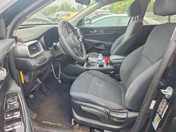 2018 KIA SORENTO — DENT