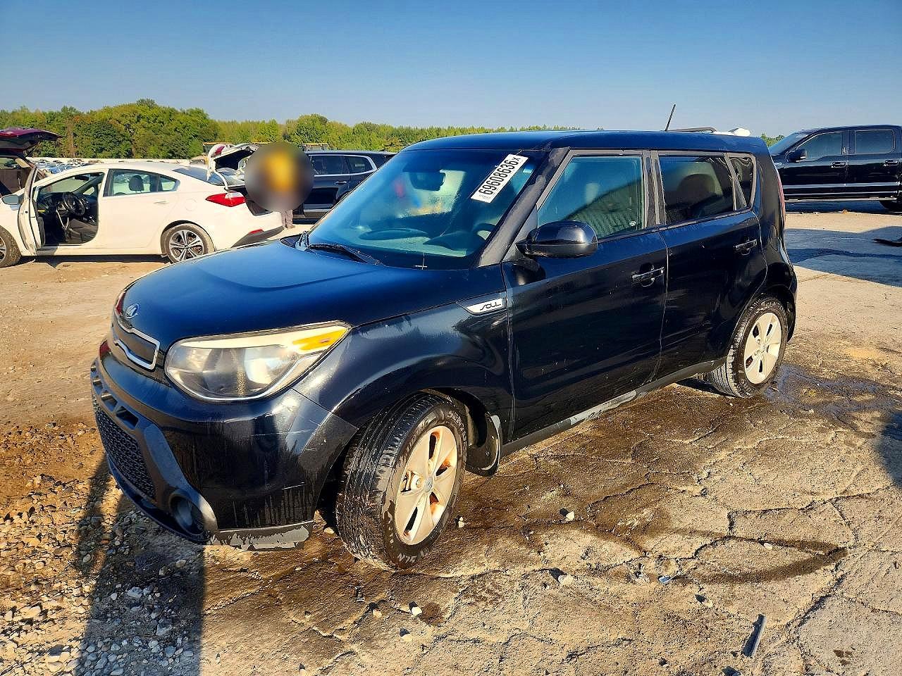 2016 KIA SOUL Plus — Front 3/4