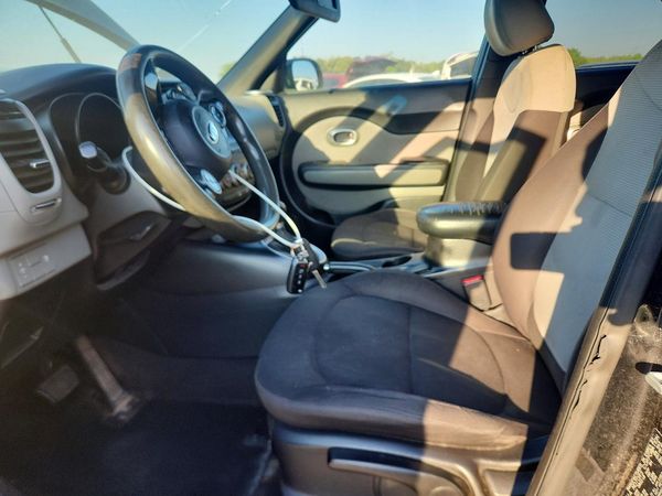 2016 KIA SOUL Plus — DENT
