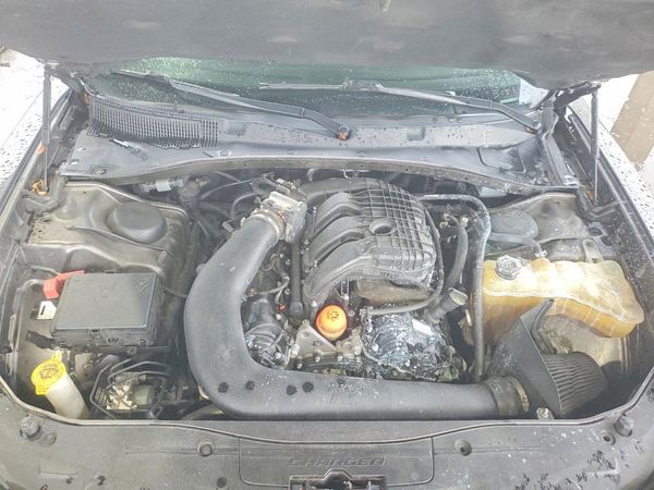 2019 DODGE CHARGER — Engine bay