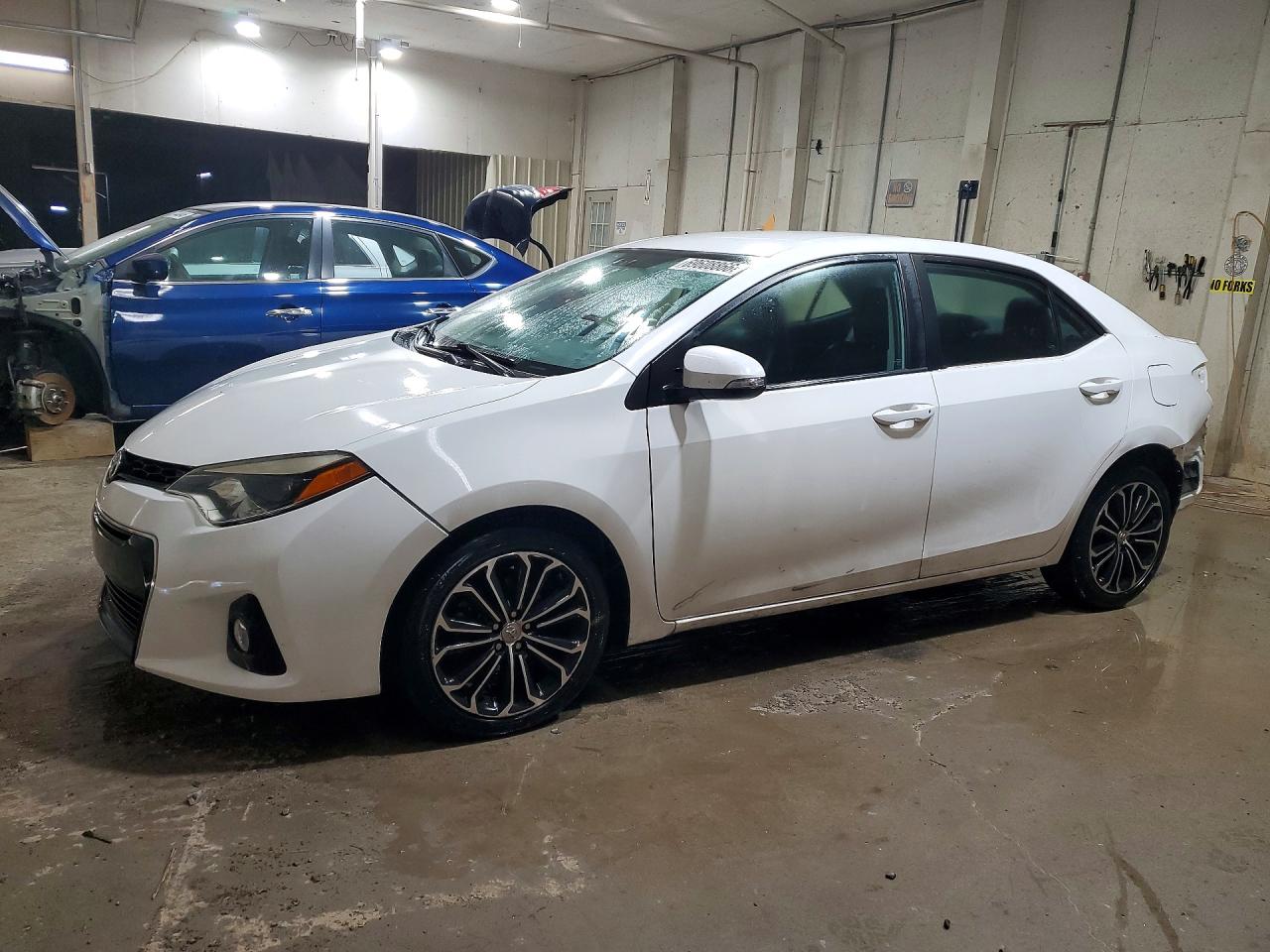 2014 TOYOTA COROLLA — Front 3/4