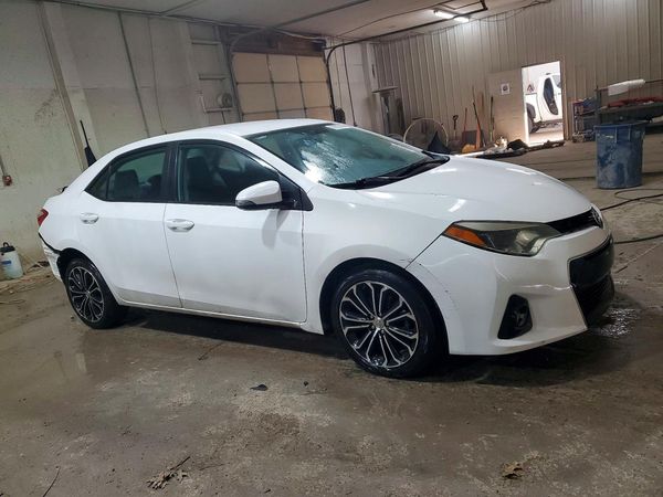 2014 TOYOTA COROLLA — Passenger 3/4