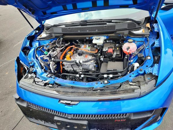 2025 CHEVROLET EQUINOX RS — Engine bay