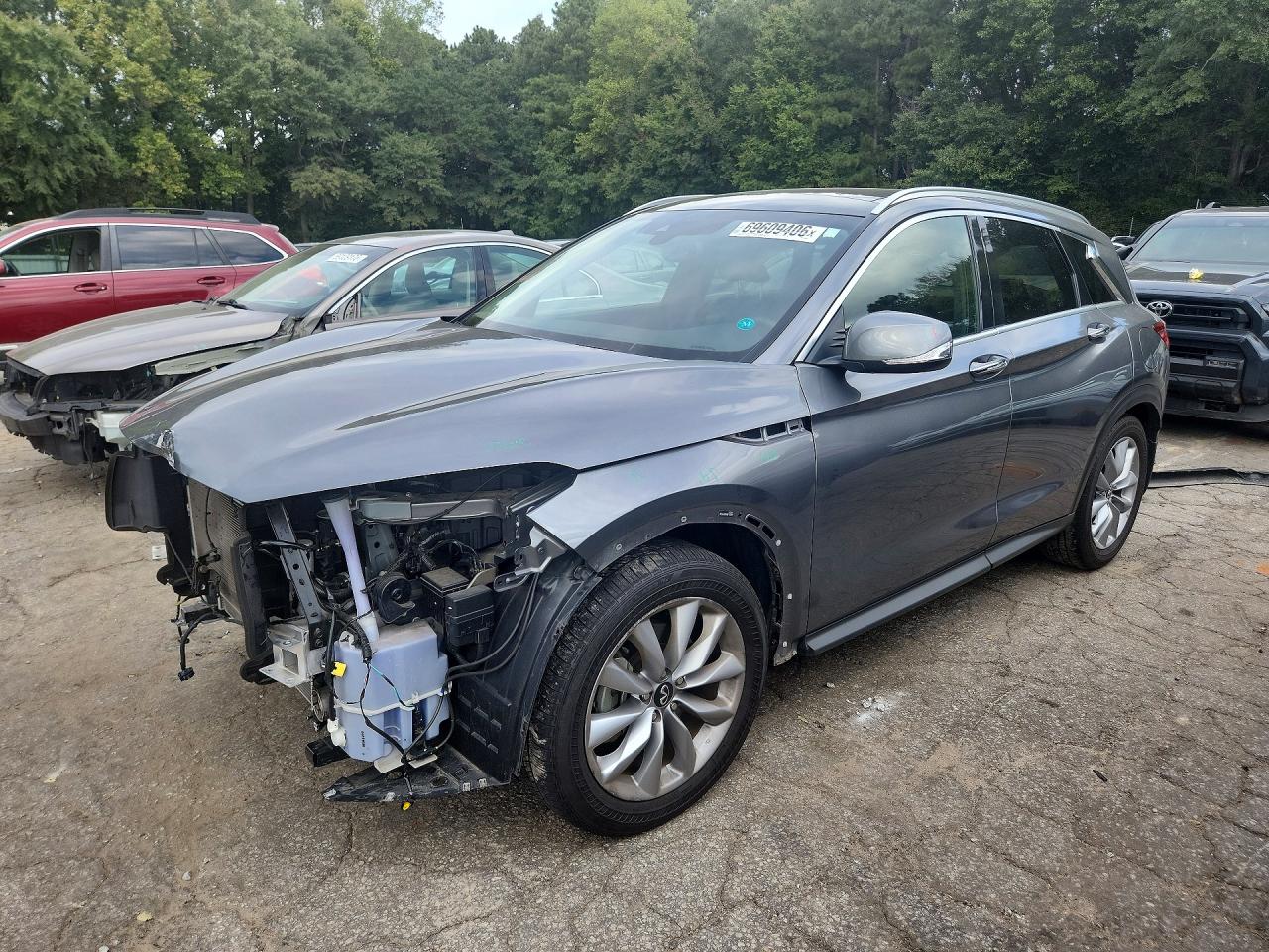 2021 INFINITI QX50 Luxe — Front 3/4