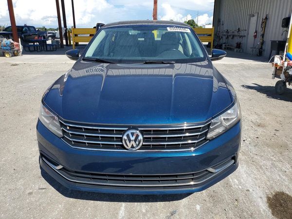 2018 VOLKSWAGEN PASSAT SE, SE w/ Technology — DIRF