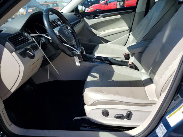 2018 VOLKSWAGEN PASSAT SE, SE w/ Technology — DENT