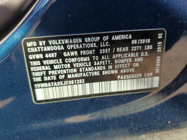 2018 VOLKSWAGEN PASSAT SE, SE w/ Technology — VINS