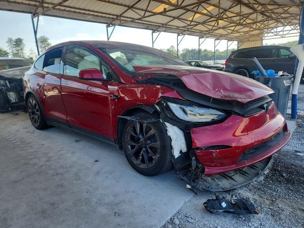 2023 TESLA MODEL X — Passenger 3/4
