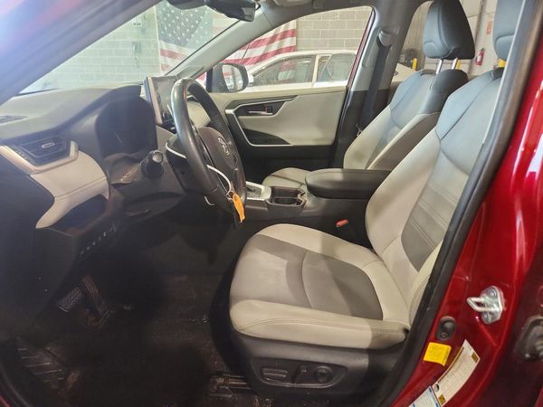 2020 TOYOTA RAV4 Limited HV — DENT