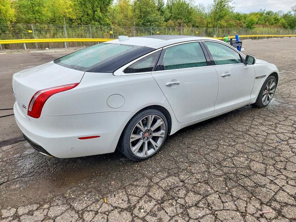 2019 JAGUAR XJL XJL Portfolio/XJ 50 — PSRA