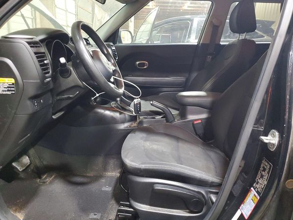 2016 KIA SOUL — DENT