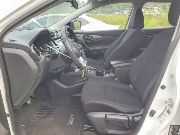 2019 NISSAN ROGUE SPORT — DENT