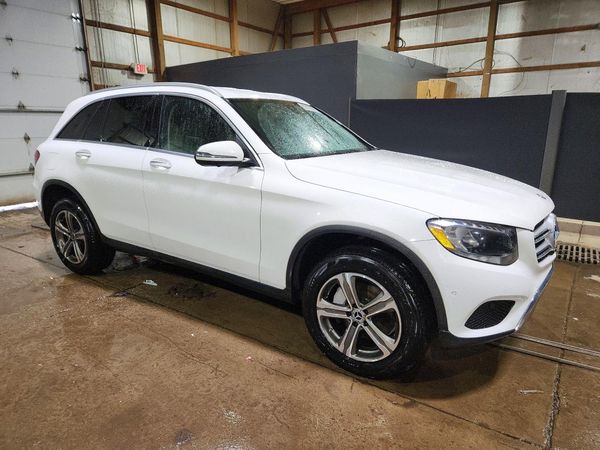 2017 MERCEDES-BENZ GLC GLC300 Base-4M — Passenger 3/4