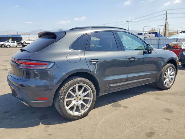 2024 PORSCHE MACAN — PSRA