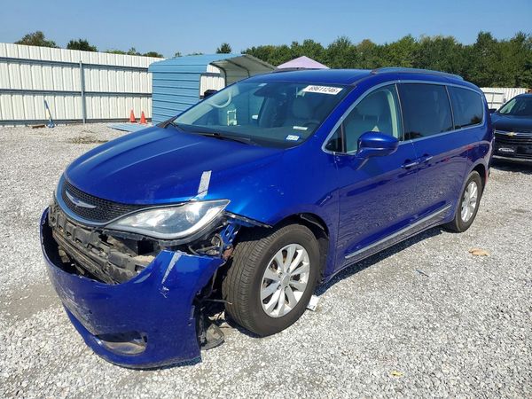 2019 CHRYSLER PACIFICA — DSFA — Front 3/4