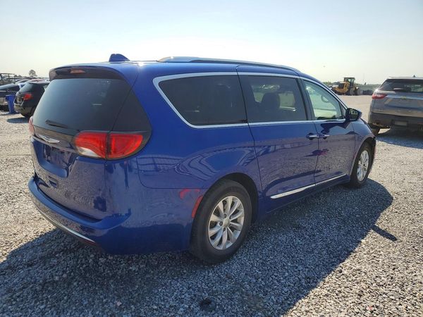 2019 CHRYSLER PACIFICA Touring L — PSRA