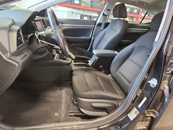 2020 HYUNDAI ELANTRA — DENT